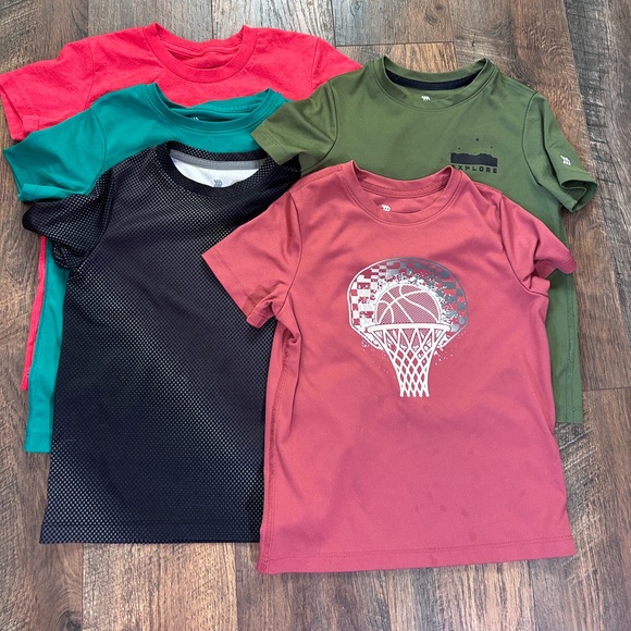 all in motion Other - Toddler Boy 4/5 T T Shirt Bundle XS/S All In Motion Play Shirts